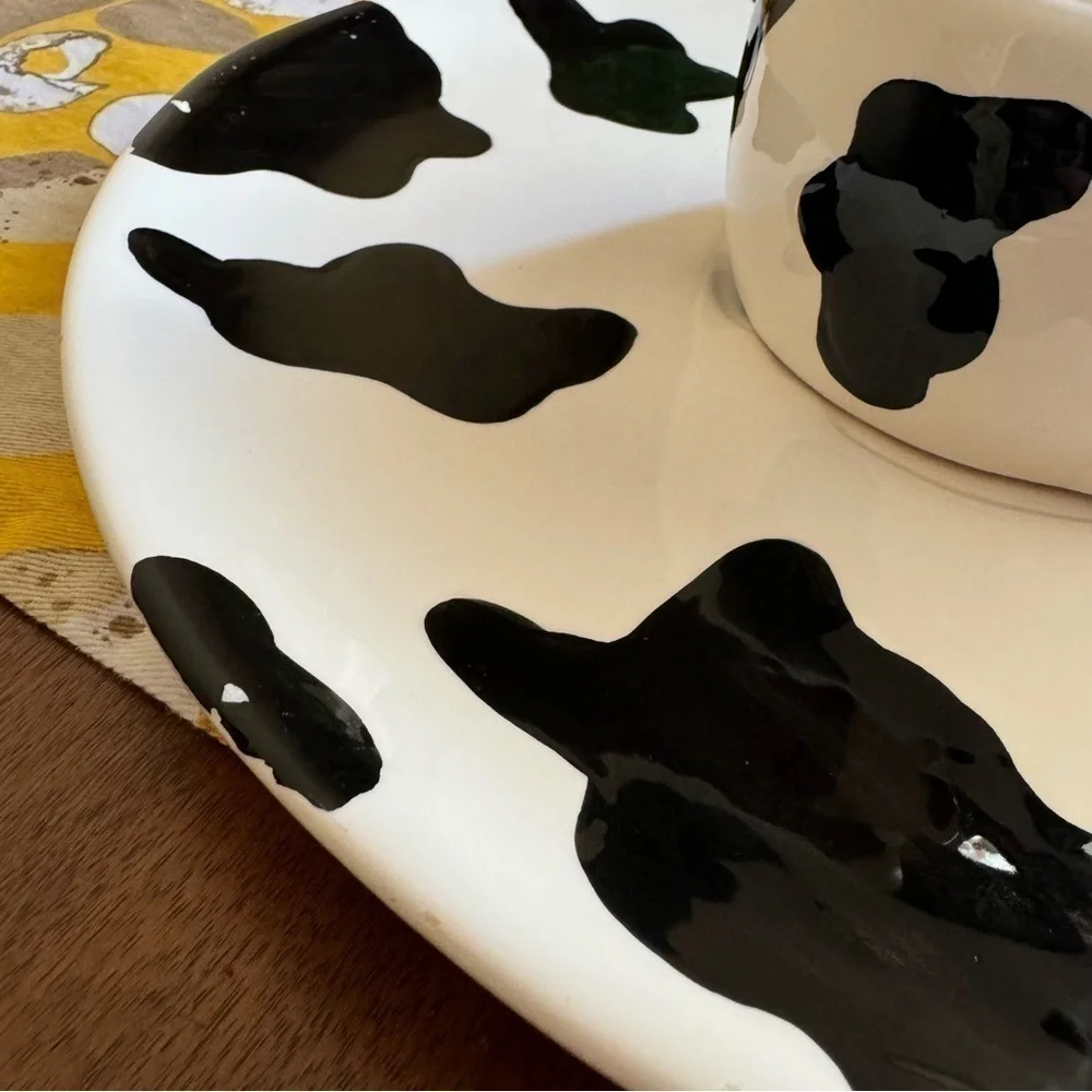 Vintage 1993 black and white cow appetizer and dip tray and cup